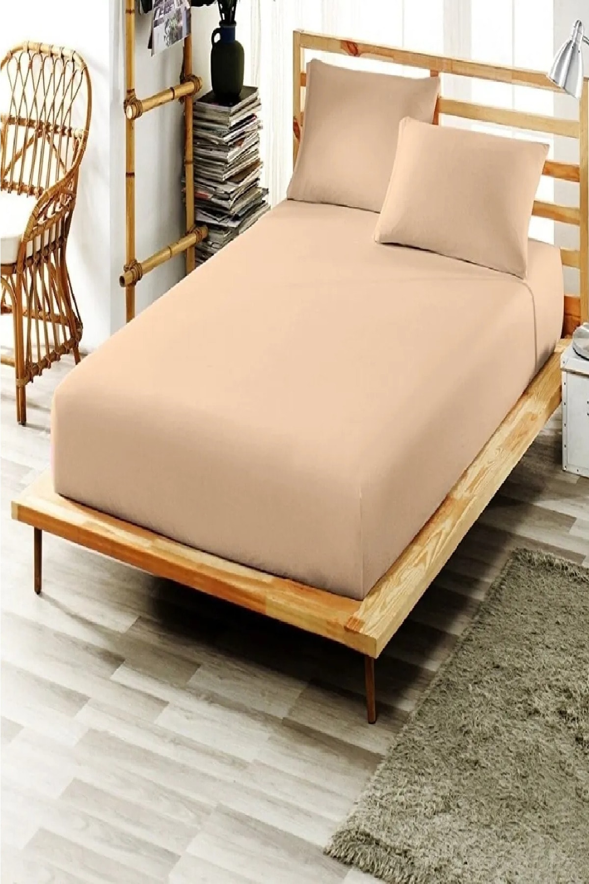 Altın%20Karma%20Çift%20Kişilik%20İnce%20Penye%20Lastikli%20Çarşaf%20150x200%20Cm%202%20Adet%20Yastık%20Kılıflı