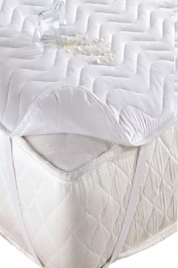 Altın Karma Yatak Koruyucu Kapitoneli 150x200 Cm Çift Kişilik Çarşaf Köşe Lastikli