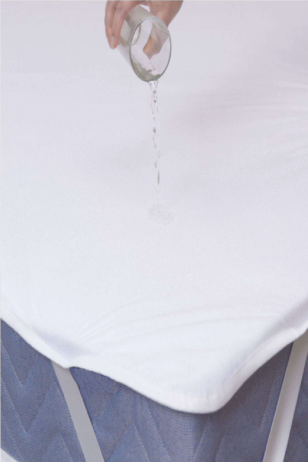 Bebesi%20Sıvı%20Geçirmez%20Yatak%20Koruyucu%20Alez%2070x110%20Cm%20Micro%20Kumaş
