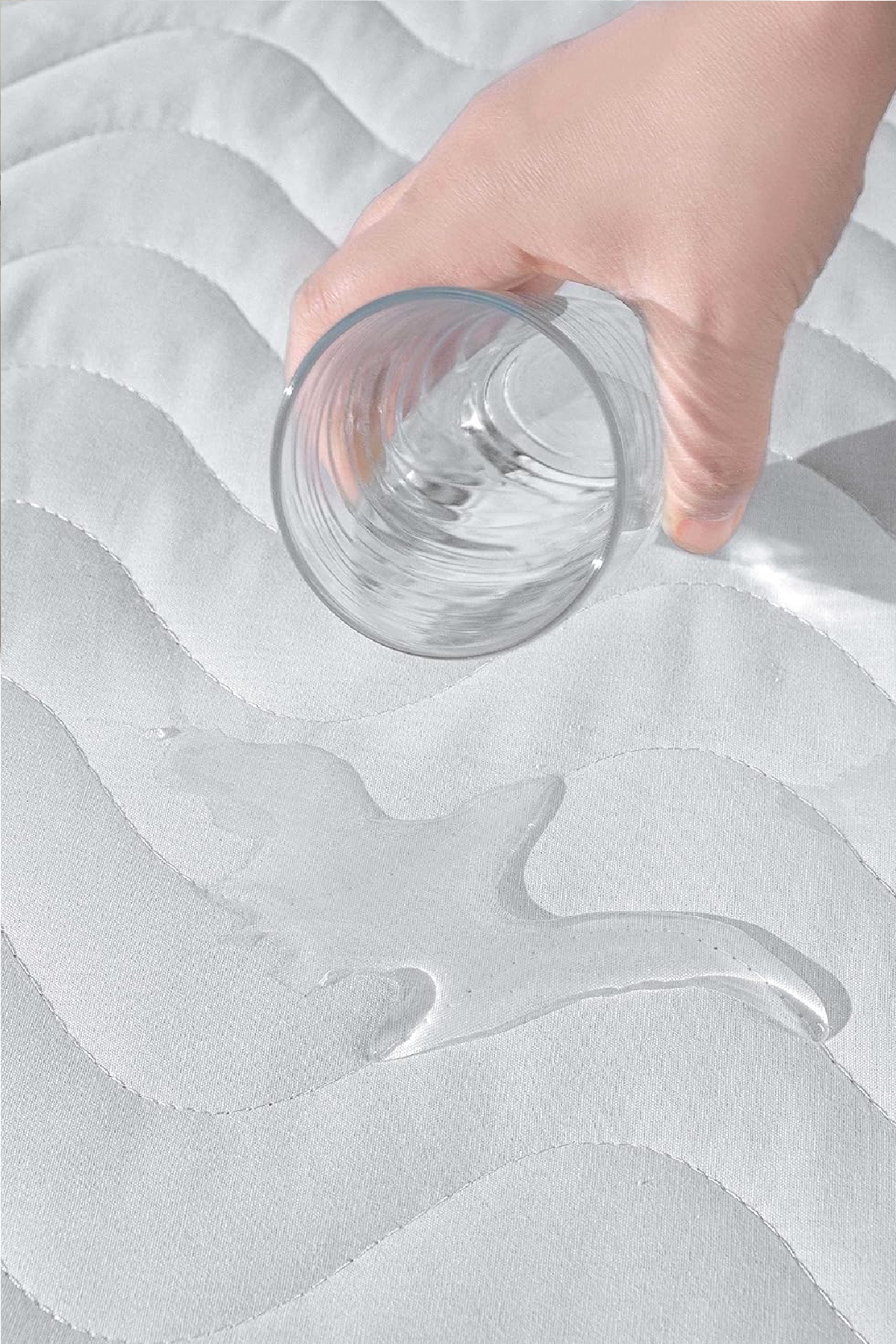 Bebesi%20Kapitoneli%2060x120%20Cm%20Bebe%20Sıvı%20Geçirmez%20Köşe%20Lastikli Yatak%20Koruyucu%20Alez